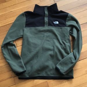 Boys XL North Face fleece pullover